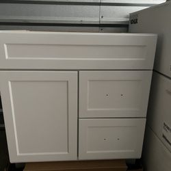 Glacier Bay 30in Vanity Cabinet