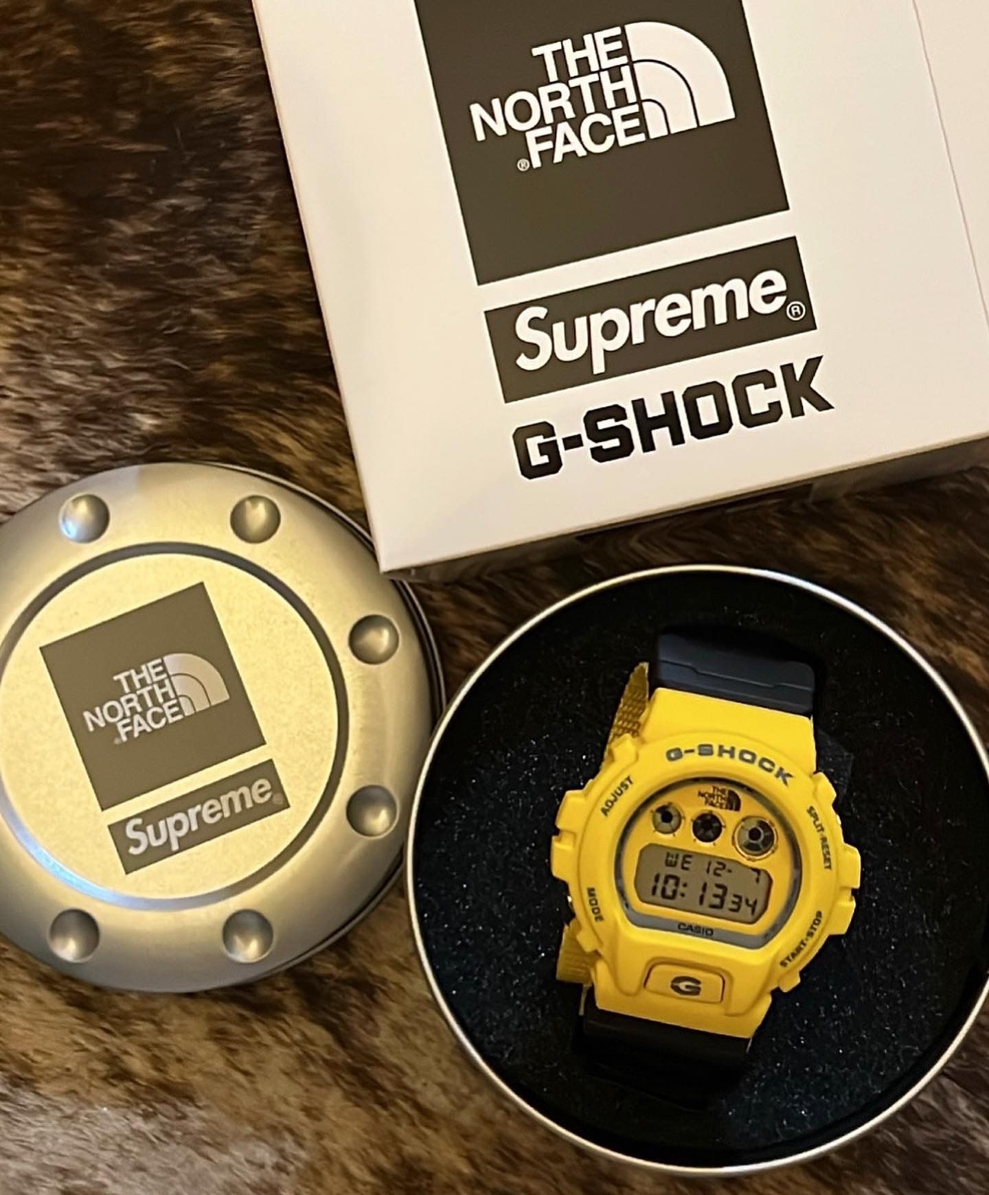 Supreme North Face G SHOCK YELLOW Watch Supreme North Face G SHOCK YELLOW Watch