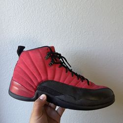 Jordan 12 Reverse Flu games  Size 11 