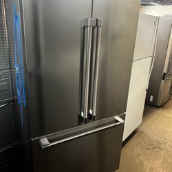 OPEN BOX BEKO COUNTER DEPTH FRENCH STYLE REFRIGERATOR 