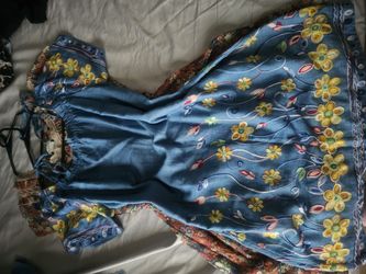 Woman's Clothes Size Medium