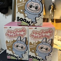 Exciting Macarons Labubu 