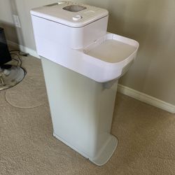 Diaper pail