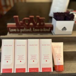 Mary kay Pink Clay Mask 