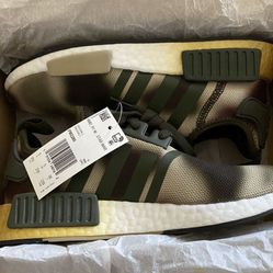 Adidas NMD_R1 W - Star Wars Women Shoes Size 6.5 —-7.5 —- 8 (((BRAND NEW)))