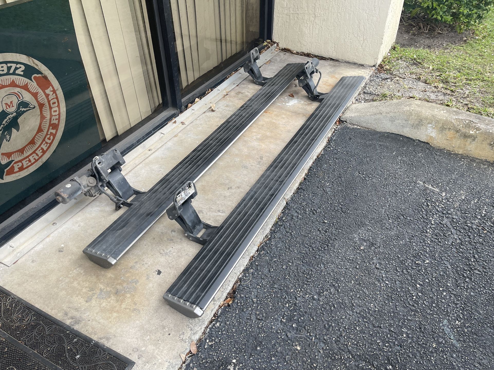 Ford Lincoln Power Running Board Side Steps 