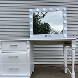 Vanity Desk And Mirror Delivery Available 
