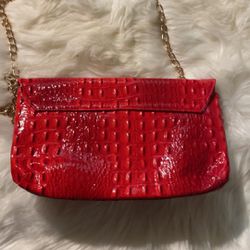 Beautiful Red Bag With Gold Chain Hand