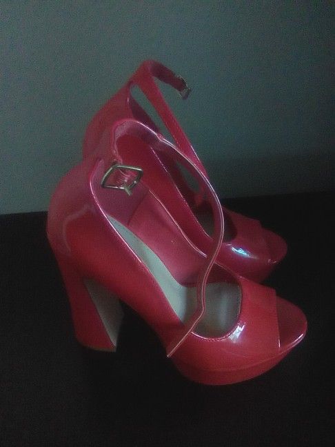 Pazzle Red Heels Size 6