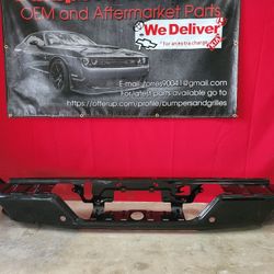 2023 2024 Chevy Colorado Rear Bumper Cover Oem 