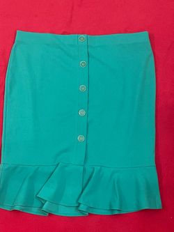 Beautiful skirt, size XL, like new, worn once.