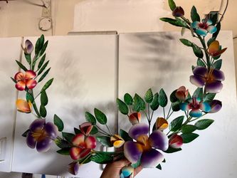 Metal flower frame