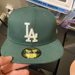 LA hats 