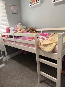 Junior loft bed