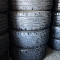 235/45R18 Marca Pirelli En Perfectas Condiciones