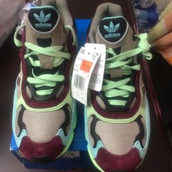 Tenis Nuevos Size 9.5 De Hombre Marca Adidas New Never Used 