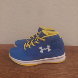 Under Armour Jet Athletic Basketball Shoes 
Boy's Size 2Y