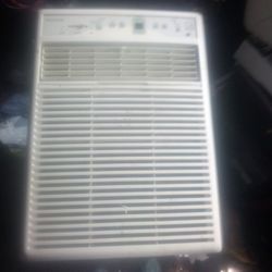 Air Conditioner Used Large Window Unit 