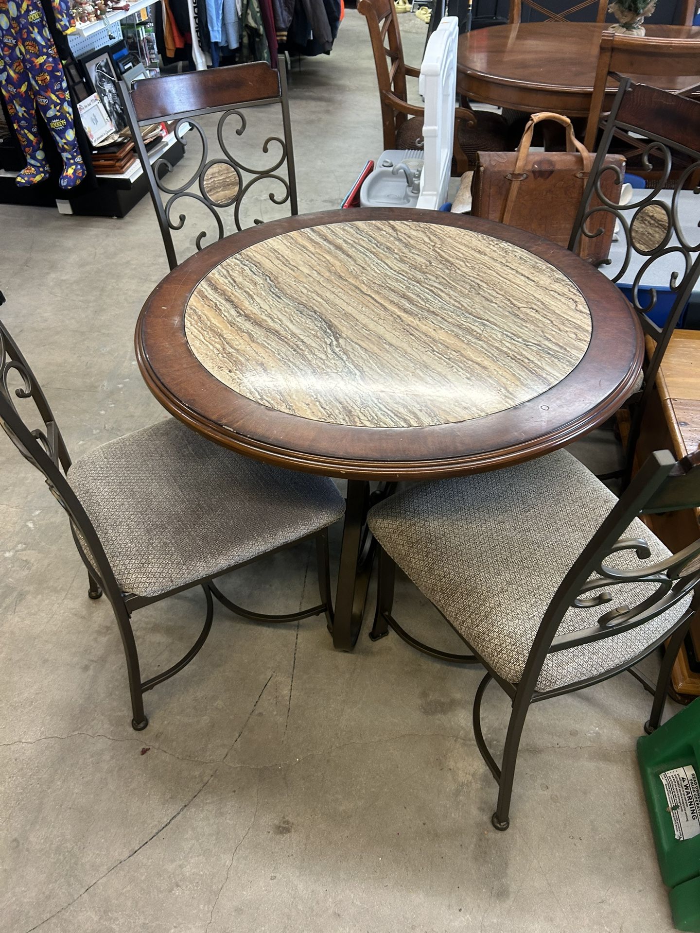 Dinning Table