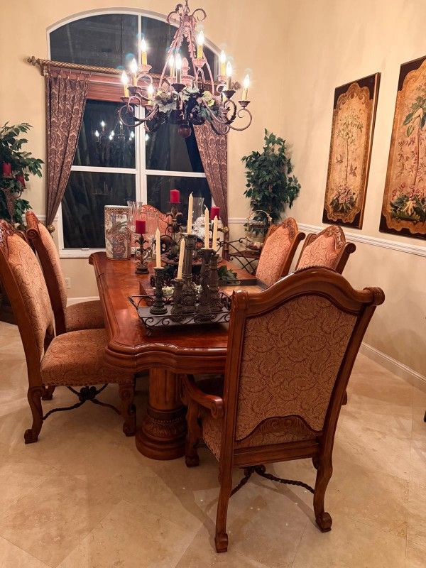 Luxury Solid Wood Dining Table Set (Table + 6 Carved Chairs) – Excellent Condition