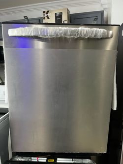 Dishwasher Frigidaire 24” Wide in Stainless Steel