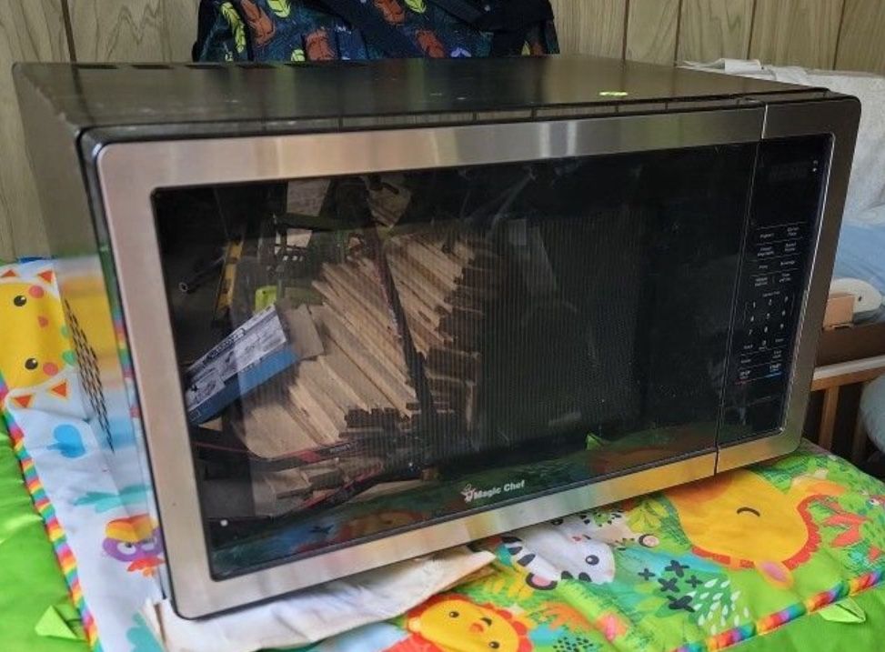 Magic Chef microwave