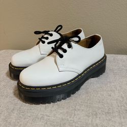 White Doc Martens sz 7 womens
