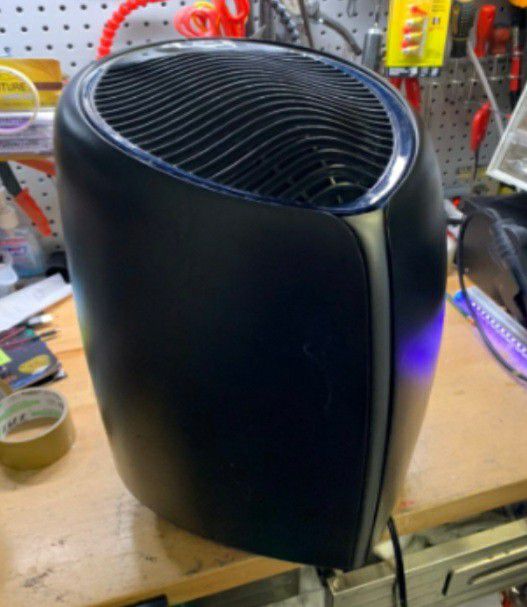 Honeywell ifD Air Purifier/ BARELY USED ONLY A FEW TIMES