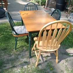 Dining Room Table And Four Chairs 