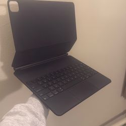 iPad Magic Keyboard 