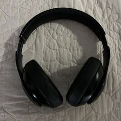 Beats Studio 3 Headphones With Noise Cancellation 