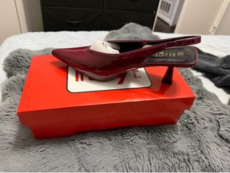 Brand New Women’s Size 8.5 Kitten Heels