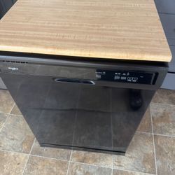Dishwasher whirlpool
