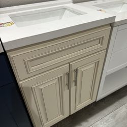 Bathroom vanity 24 inch 