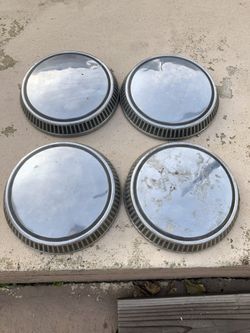 Tire caps for classic cars