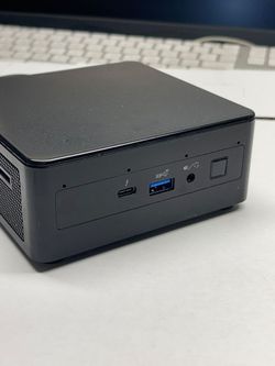 Intel NUC 11PAH 11thGen i7-1165G7  256GbNVMe 16Gb 11Pro Charger