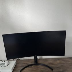 LG 35BN7SC-B 35" UltraWide Curved Monitor – Excellent Condition