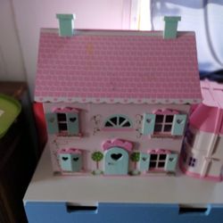 Doll House 