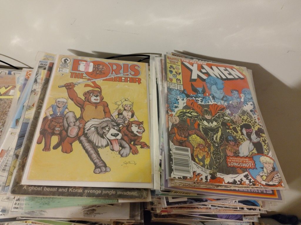 Marvel,DC,Dark Horse And Star Comics