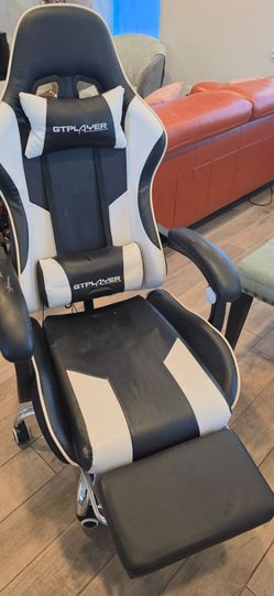 GTGamer Gaming Chair with Footrest and Massage Lumbar Pillow