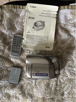 Canon NTSC DC40 Mini DVD Camcorder w/ Battery, Remote & Charger