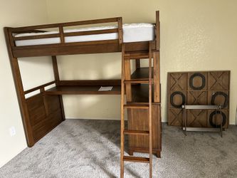Chadwick Twin Brown Loft Bed w/ Built-In Desk — LIKE NEW