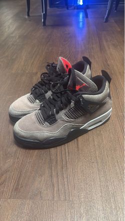 Jordan 4 Taupe Haze Size 9