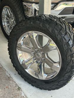 King Ranch F-150 Rims 20” with 33” tires