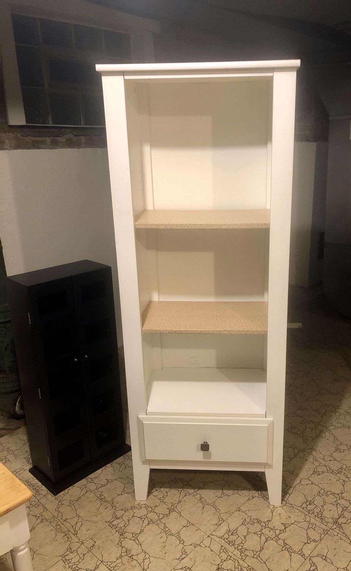 PENDING PICK UP Cabinet