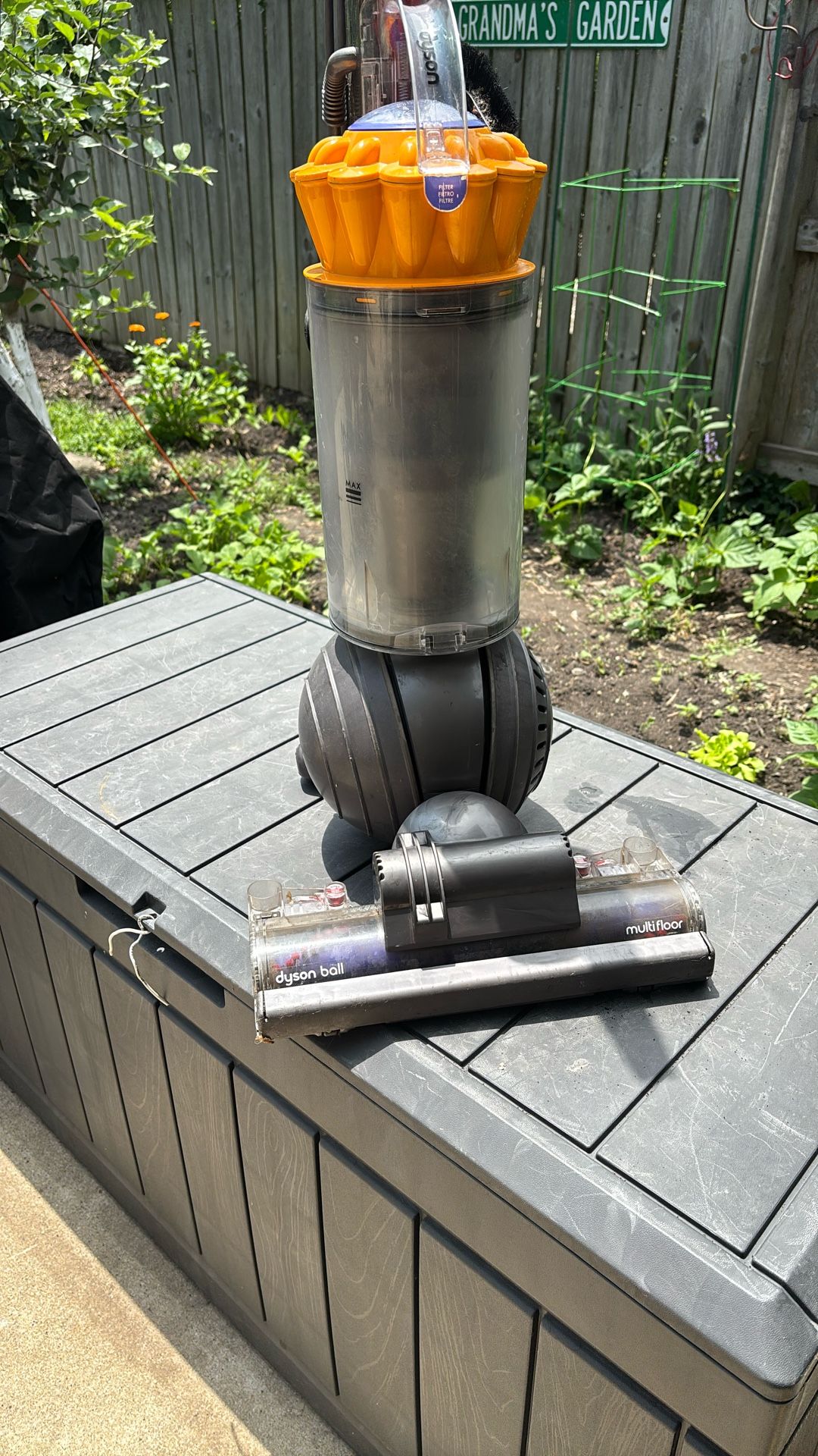Dyson Ball Multi Floor Vacuum Cleaner Works