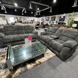 2 Pc Sofa And Loveseat 