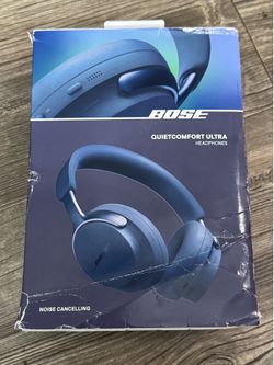 Blue Bose QuietComfort Ultra Wireless Active Noise Cancelling Headphones