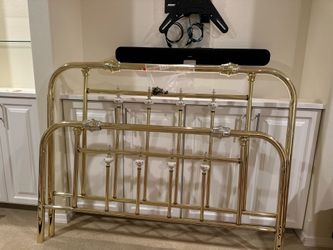 Fill size vintage Brass bed