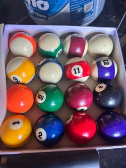 Pool balls n 4 sticks